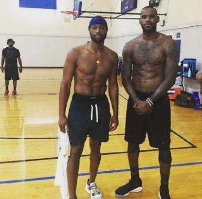 手在比赛中 手在比赛中