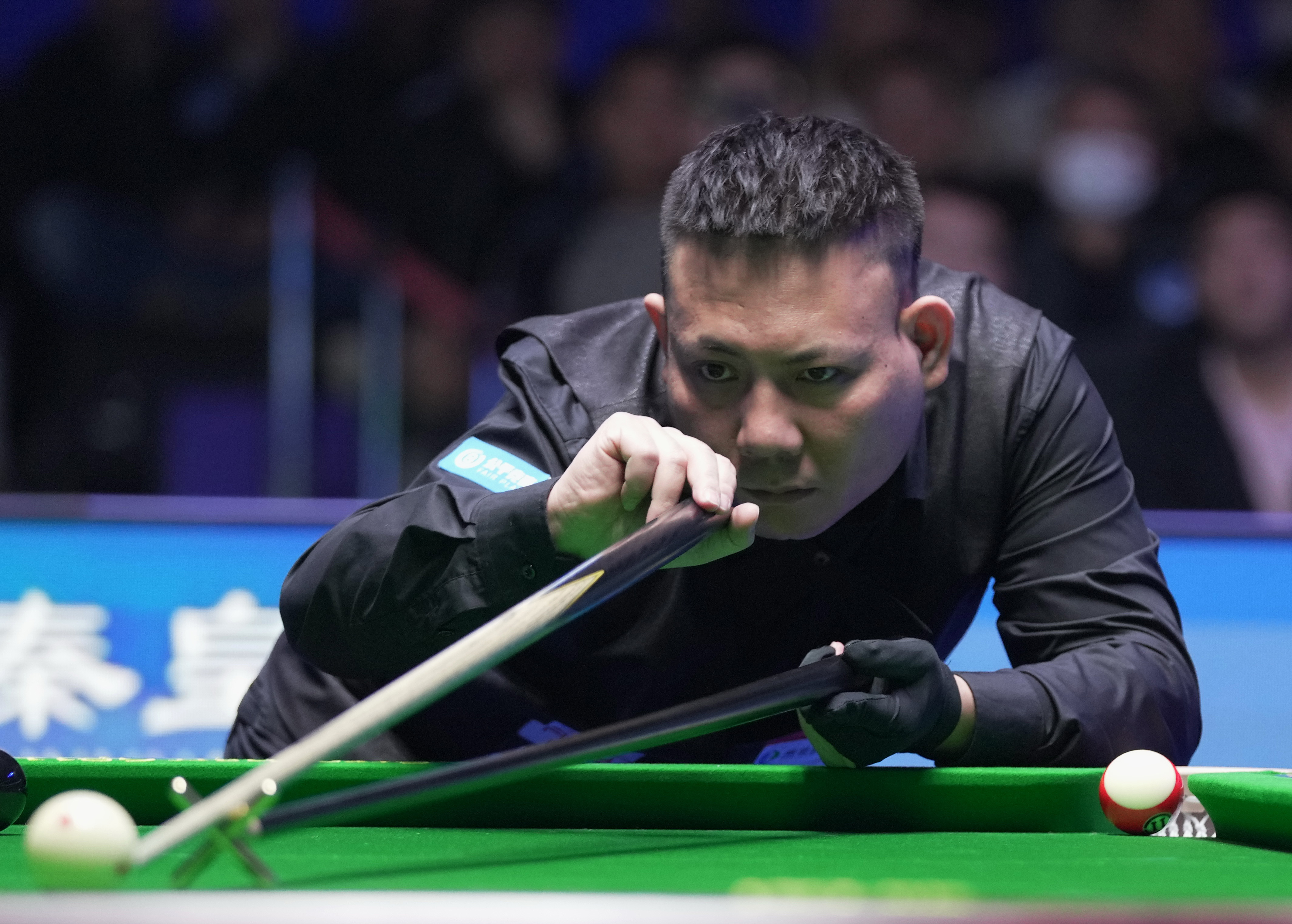 再次捧起冠 再次捧起冠