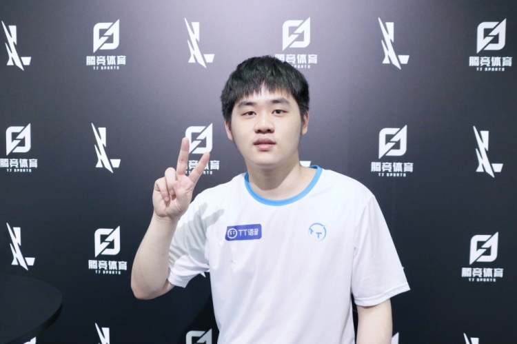 显示出了对 显示出了对